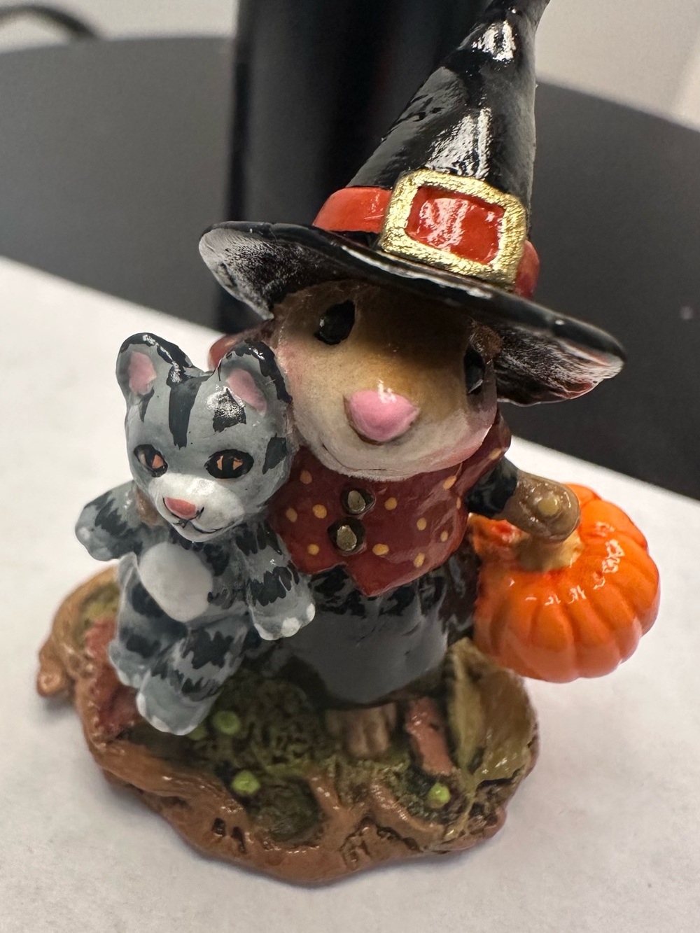 Wee Forest Folk Retired Halloween Handful M-652 hand painted collectible
